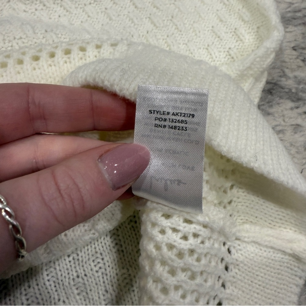 Lulu's Cream Knit Button-Front Crop Top - Picture 6 of 8